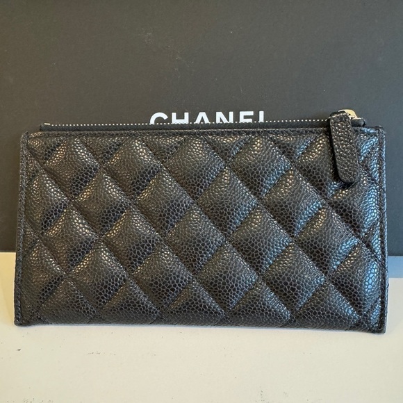 Chanel zipper wallet pouch. - Picture 2 of 12